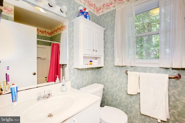 708 MONUMENT DR, Montross, VA 22520