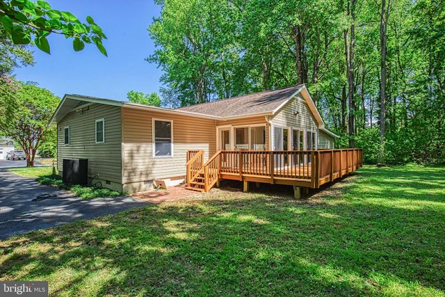 708 MONUMENT DR, Montross, VA 22520