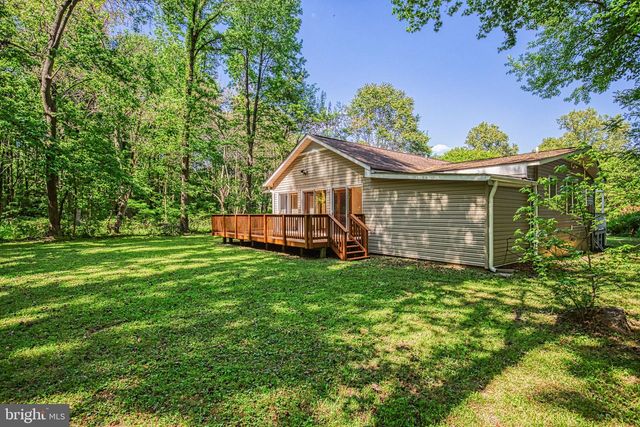 708 MONUMENT DR, Montross, VA 22520