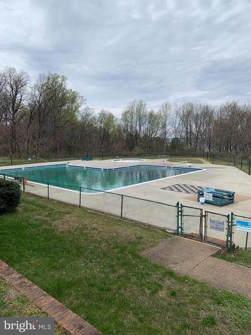 708 MONUMENT DR, Montross, VA 22520