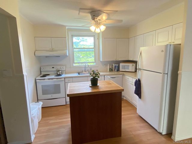 2380 S Harbor Road, Southold, NY 11971