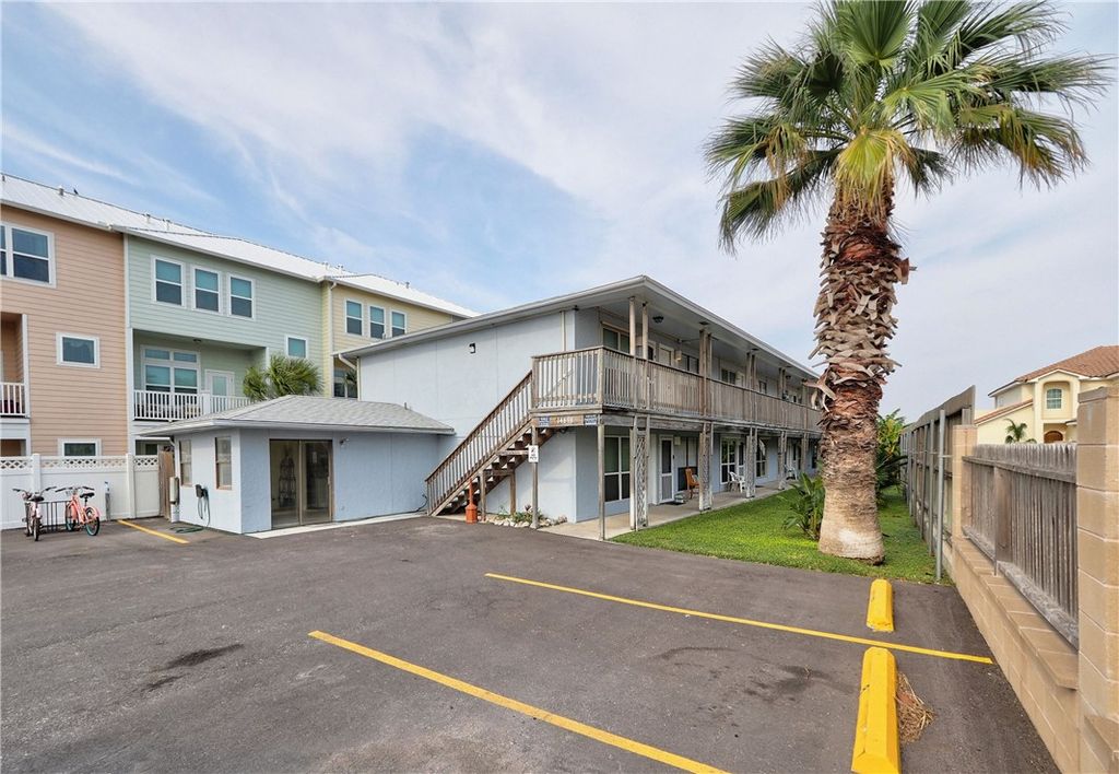 14898 Granada Dr 11, Corpus Christi, TX 78418 — exterior