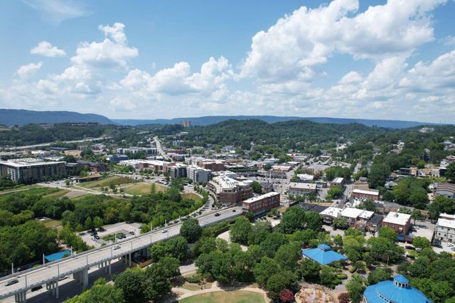 4 Cherokee Boulevard 225, Chattanooga, TN 37405