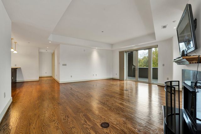 4 Cherokee Boulevard 225, Chattanooga, TN 37405