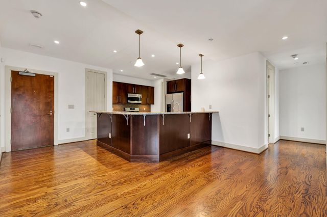 4 Cherokee Boulevard 225, Chattanooga, TN 37405