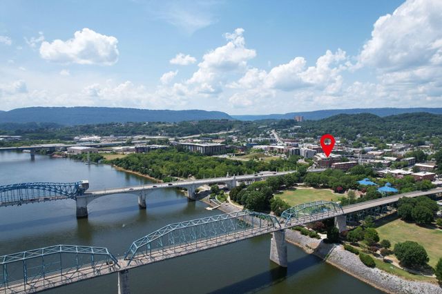 4 Cherokee Boulevard 225, Chattanooga, TN 37405
