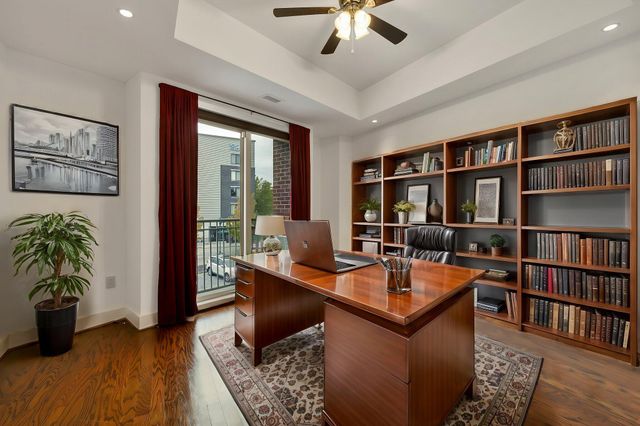 4 Cherokee Boulevard 225, Chattanooga, TN 37405