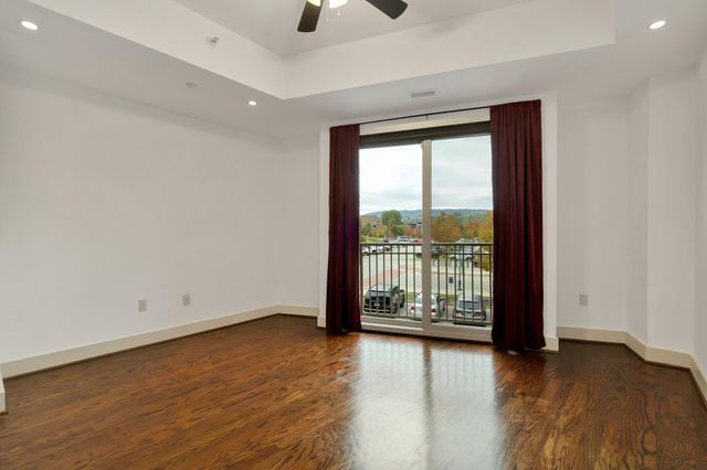4 Cherokee Boulevard 225, Chattanooga, TN 37405