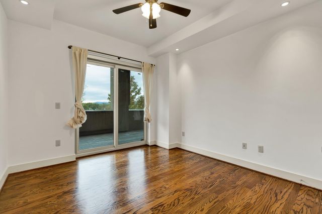 4 Cherokee Boulevard 225, Chattanooga, TN 37405