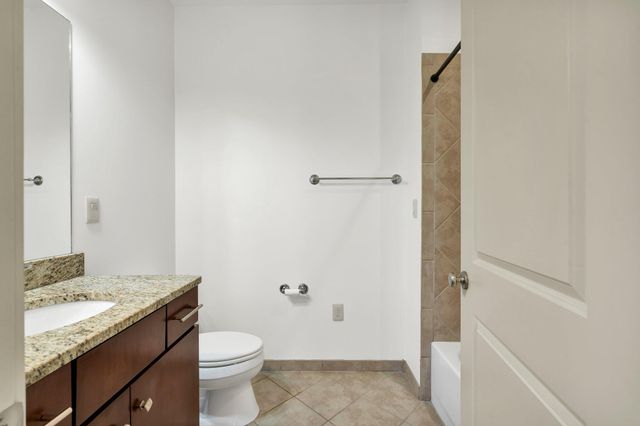 4 Cherokee Boulevard 225, Chattanooga, TN 37405