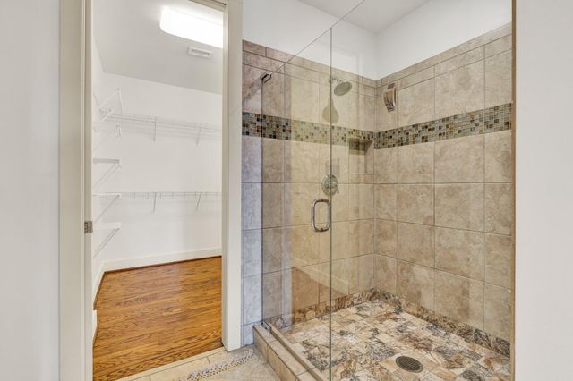 4 Cherokee Boulevard 225, Chattanooga, TN 37405