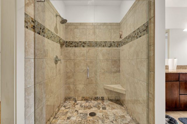 4 Cherokee Boulevard 225, Chattanooga, TN 37405