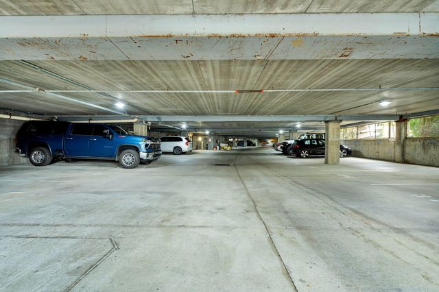 4 Cherokee Boulevard 225, Chattanooga, TN 37405