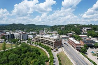 4 Cherokee Boulevard 225, Chattanooga, TN 37405