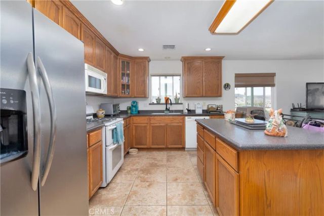 52775 Pipes Canyon Road, Pioneertown, CA 92268