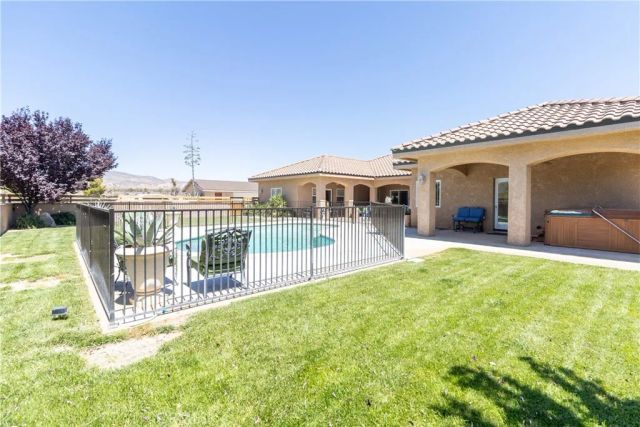 52775 Pipes Canyon Road, Pioneertown, CA 92268