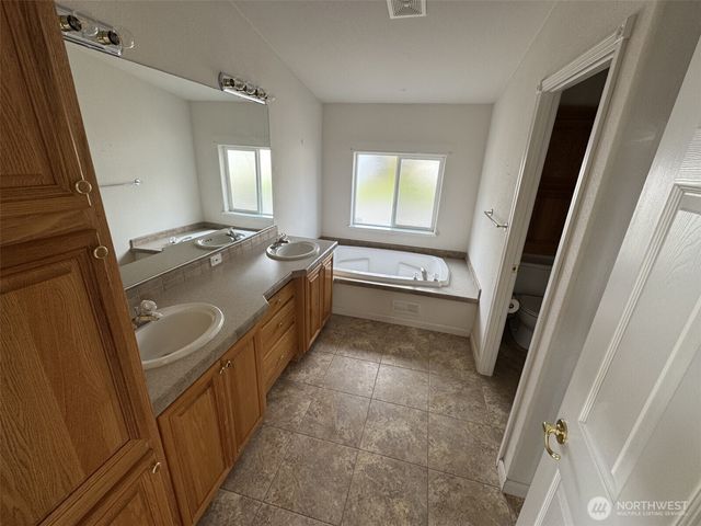5702 90th Street Ct E #173, Puyallup, WA 98371
