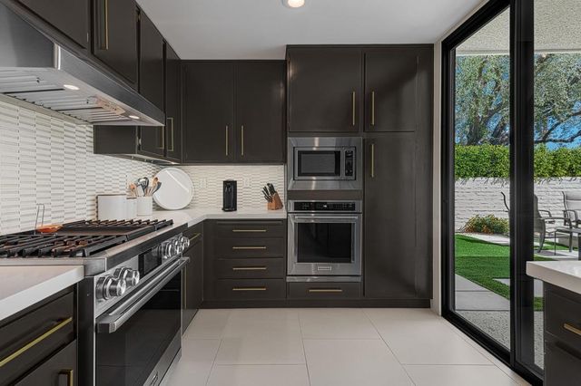 1834 Via Aguila, Palm Springs, CA 92264