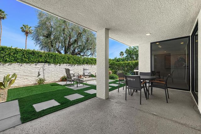 1834 Via Aguila, Palm Springs, CA 92264