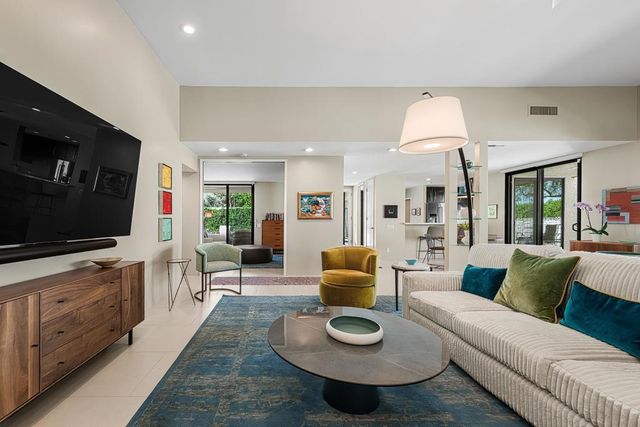 1834 Via Aguila, Palm Springs, CA 92264