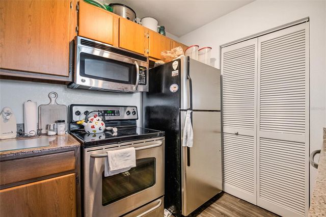 11520 WESTWOOD BOULEVARD 524, Orlando, FL 32821