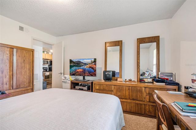11520 WESTWOOD BOULEVARD 524, Orlando, FL 32821