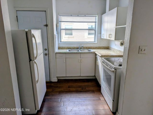 2136 COLLEGE Street 2, Jacksonville, FL 32204