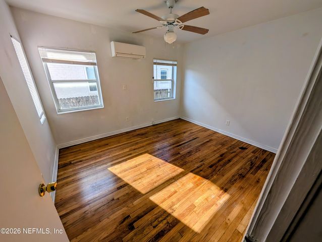 2136 COLLEGE Street 2, Jacksonville, FL 32204