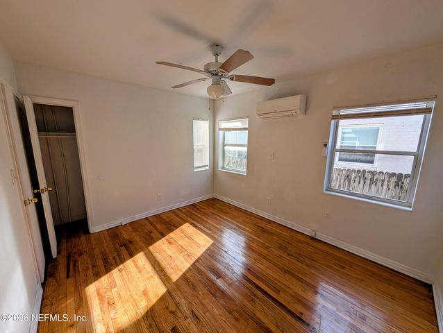 2136 COLLEGE Street 2, Jacksonville, FL 32204