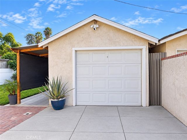 2784 N Mountain View Avenue, San Bernardino, CA 92405