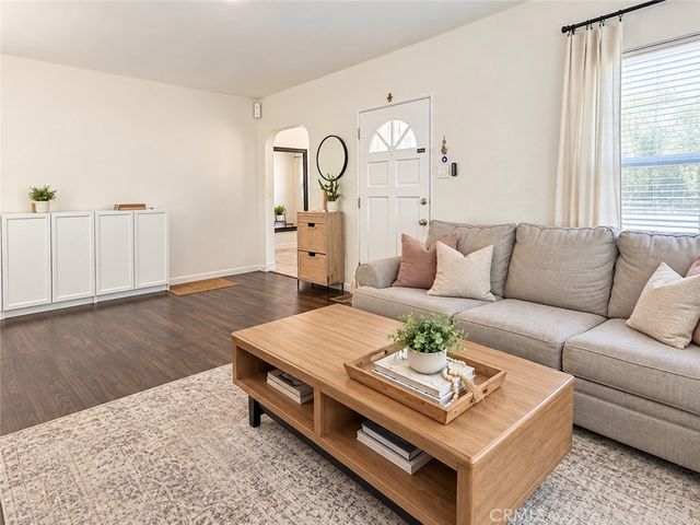 2784 N Mountain View Avenue, San Bernardino, CA 92405