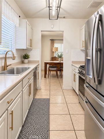 2784 N Mountain View Avenue, San Bernardino, CA 92405