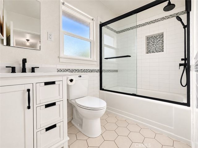 2784 N Mountain View Avenue, San Bernardino, CA 92405