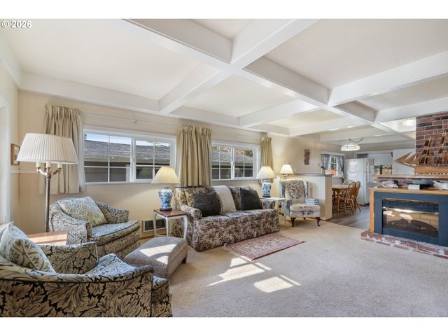 8080 S MINNEHAHA St, Rockaway Beach, OR 97136