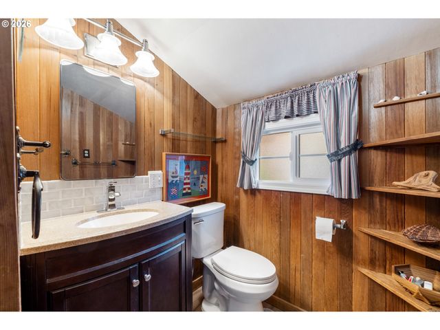 8080 S MINNEHAHA St, Rockaway Beach, OR 97136