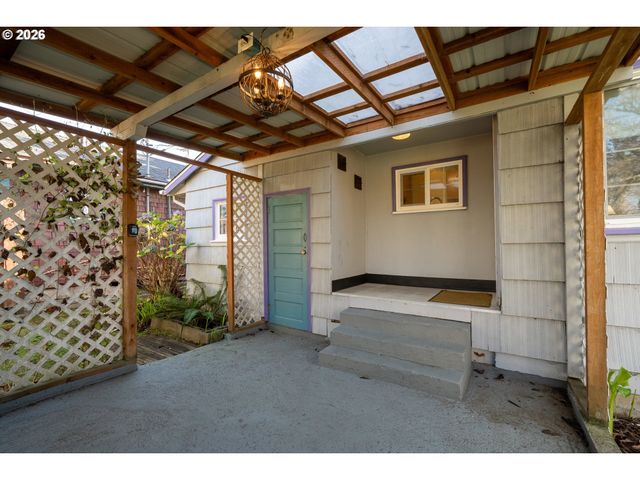 8080 S MINNEHAHA St, Rockaway Beach, OR 97136