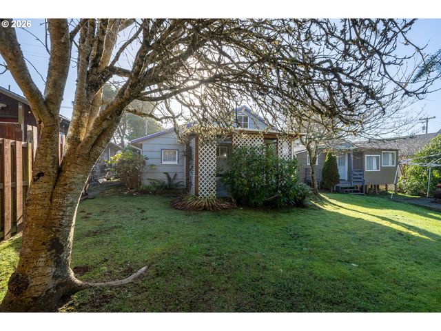 8080 S MINNEHAHA St, Rockaway Beach, OR 97136