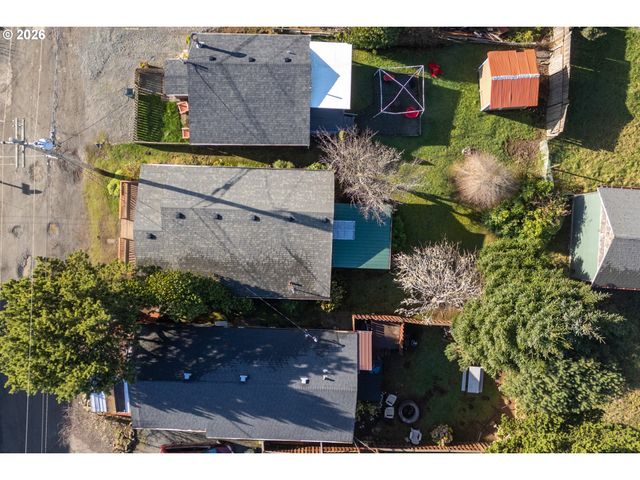 8080 S MINNEHAHA St, Rockaway Beach, OR 97136