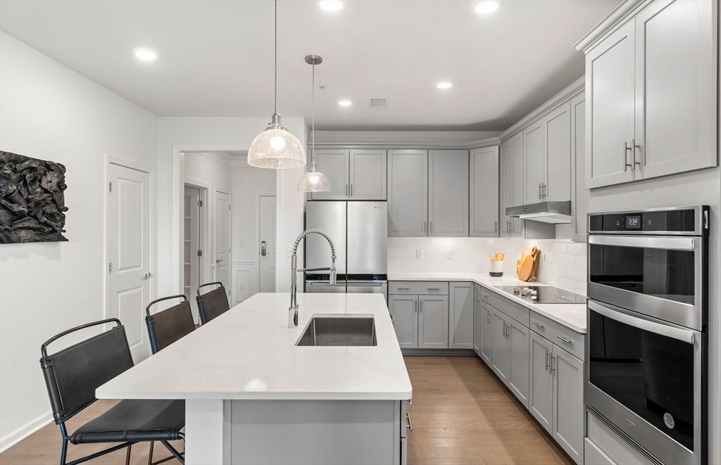 2 Codman Way 211, Westborough, MA 01581