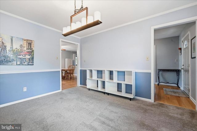1828 N EDEN RD, Lancaster, PA 17601