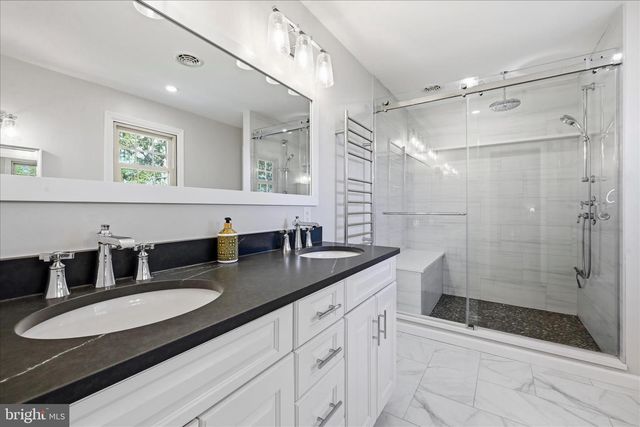 1828 N EDEN RD, Lancaster, PA 17601