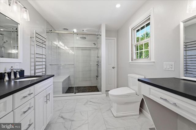 1828 N EDEN RD, Lancaster, PA 17601