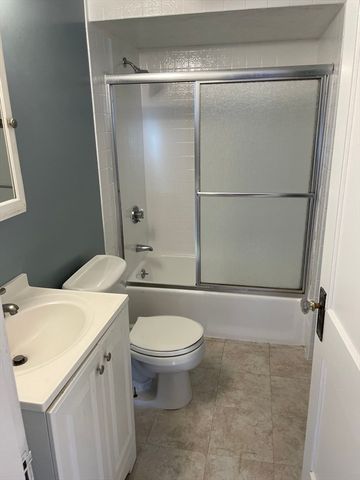 82 Brantwood Road 2, Worcester, MA 01602