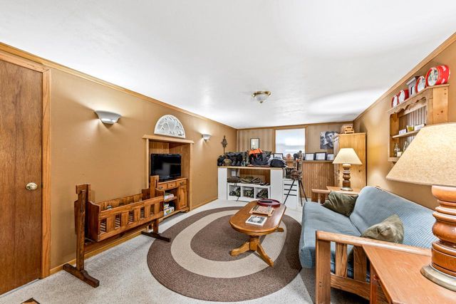 2001 S Thompson DRIVE, Madison, WI 53716