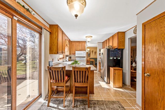2001 S Thompson DRIVE, Madison, WI 53716