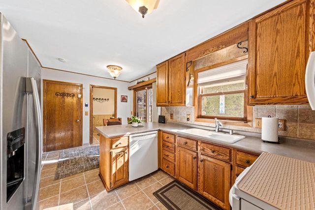 2001 S Thompson DRIVE, Madison, WI 53716