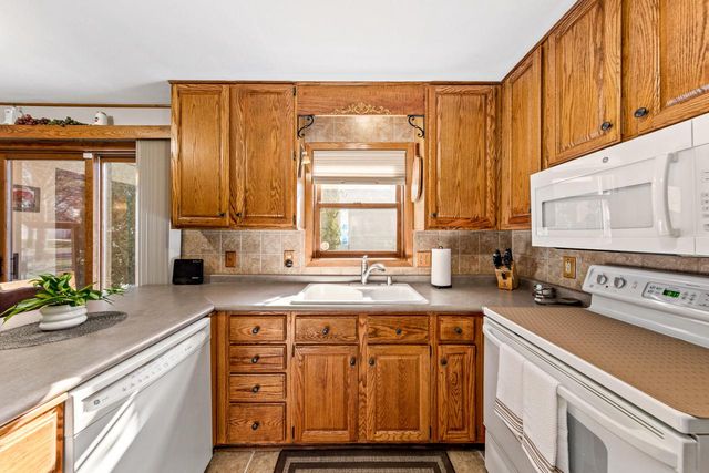 2001 S Thompson DRIVE, Madison, WI 53716