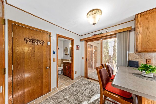 2001 S Thompson DRIVE, Madison, WI 53716