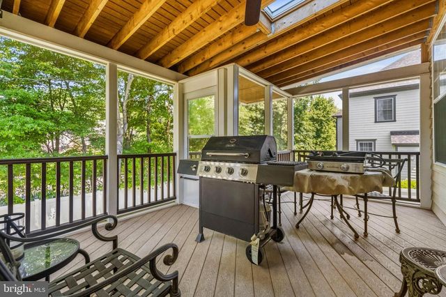 9502 FERRY HALL CT, Alexandria, VA 22309