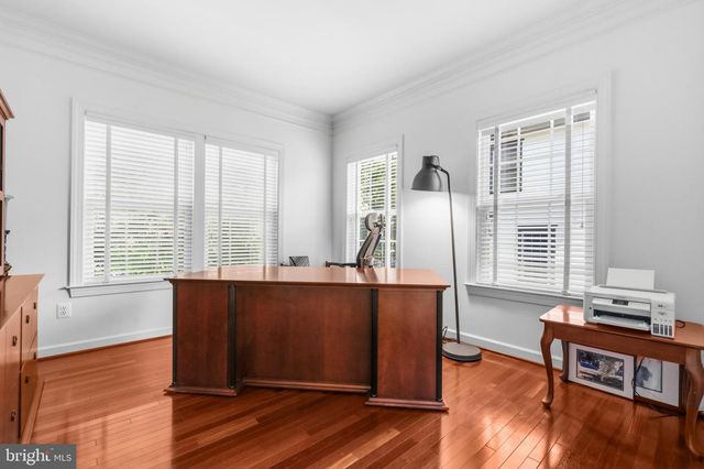 9502 FERRY HALL CT, Alexandria, VA 22309